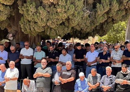 أكثر من 70 ألف مصلِّ أدّوا صلاة الجمعة في المسجد الأقصى المبارك.