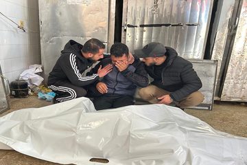 شهيد ومصابون بينهم أطفال في قصف للاحتلال غرب مدينة خان يونس