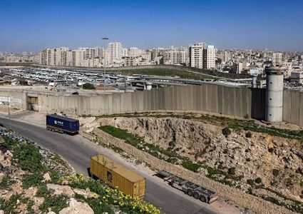 هآرتس: إسرائيل توظف مشاريع البنية التحتية البيئية لتعزيز سيطرتها في الضفة