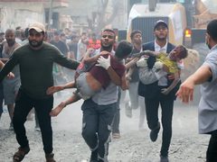 محدث- 10 شهداء بينهم مدير شرطة جباليا في غارات الاحتلال على قطاع غزة