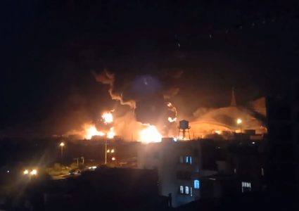 القيادة المركزية الإيرانية تعلن بدء موجة جديدة من الضربات الأمريكية على إيران