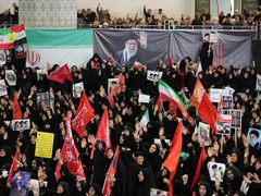 طهران تحيي مراسم تأبين علي خامنئي بحضور مسؤولين إيرانيين بارزين