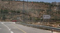 الاحتلال يعزل سنجل شمال رام الله بإغلاق كافة مداخلها