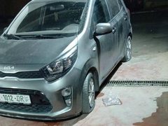 مستوطنون يعطبون إطارات مركبات في بيت دجن شرق نابلس