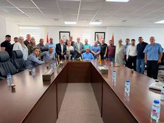 وزير الزراعة يعلن صرف 2.2 مليون شيكل لدعم 52 مشروعاً زراعياً في الضفة الغربية