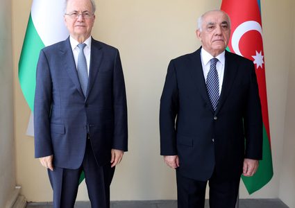 مصطفى يعقد جلسة مباحثات مع نظيره الأذربيجاني لتعزيز التعاون المشترك بين البلدين