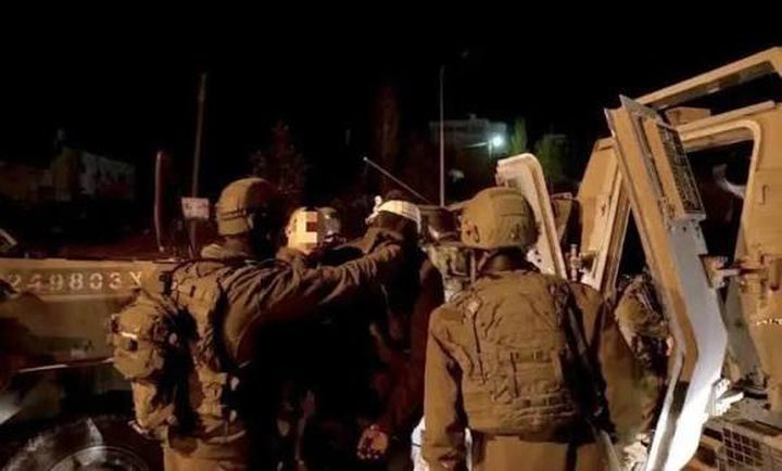 الاحتلال يعتقل ٣ مواطنين من مدينة نابلس