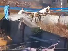 مستوطنون يحرقون منزلًا في قرية تل جنوب غرب نابلس
