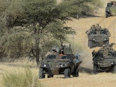 50 قتيلاً في كمين استهدف قافلة عسكرية شمال مالي