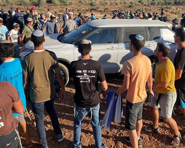 الاحتلال يغلق منطقة النقب الغربي قبل مسيرة استيطانية تطالب بإقامة مستوطنات بغزة