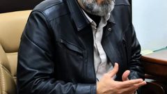 بين الهاتف والوطن ،، من يربّي أبناءنا؟ ومن يحمي أمنهم التربوي؟