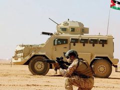 القوات المسلحة الاردنية: اعتراض واسقاط 3 صواريخ إيرانية وسقوط رابع