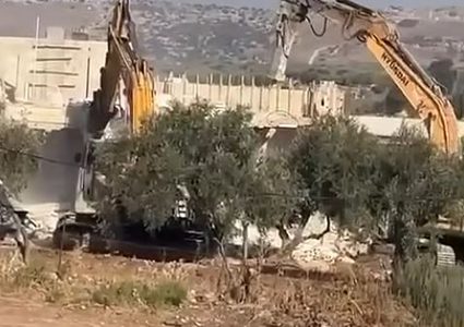 الاحتلال يهدم منزلاً قيد الإنشاء غرب رام الله