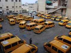 وزارة النقل والمواصلات تُلزم سائقي مركبات النقل العام بتشغيل المكيف طوال الرحلة