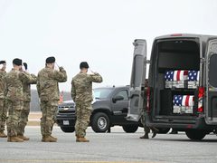 CNN: البنتاغون يؤخر الإعلان عن خسائر قواته في الحرب مع إيران