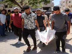 استشهاد أم وطفلها وبناتها الثلاثة في قصف الاحتلال مدينة غزة