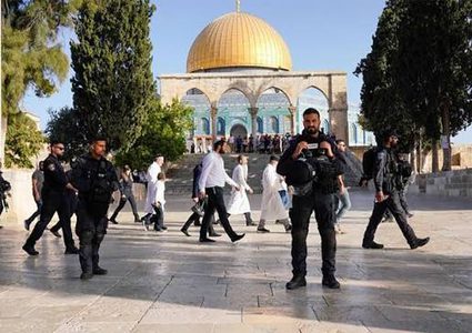 محافظة القدس: أكثر من 1300 مستوطن يقتحمون المسجد الأقصى وسط تشديدات عسكرية