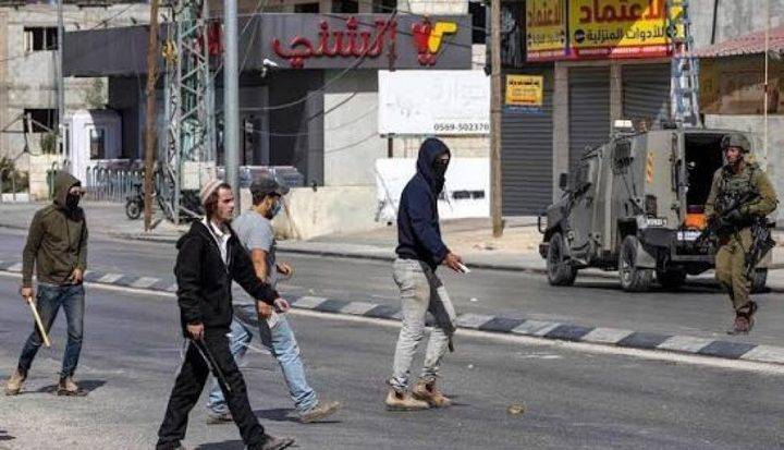مستوطن يطعن مواطنا تعطلت مركبته في المعرجات غرب أريحا
