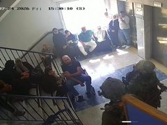 الاحتلال يقتحم مستشفى نابلس التخصصي ويعتقل مصابين