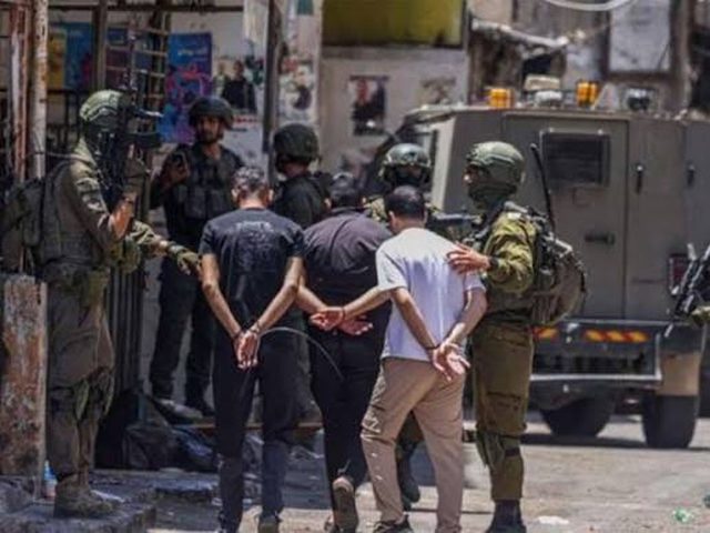 بعد مجزرة الأمس.. الاحتلال يشن حملة اعتقالات واسعة في قرية تل طالت 30 مواطنا