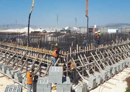 الإحصاء: انخفاض أسعار تكاليف البناء والطرق وشبكات المياه والصرف الصحي في حزيران