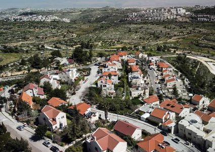 الرابعة التي يتم تدشينها اليوم. مستوطنون يقيمون بؤرة جديدة غرب دير بلوط
