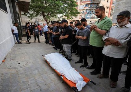شهيد متأثراً بإصابته بقصف طائرات الاحتلال دير البلح