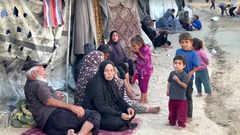 نازحو غزة يرحبون بدخول قوة دولية ويطالبون بإعادة إعمار منازلهم والعودة إلى حياته