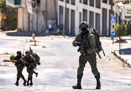 إسرائيل تعزز انتشارها العسكري في الضفة الغربية وسط تحذيرات أمنية من تصعيد واسع