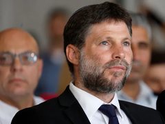 سموتريتش يتباهى بهدم منازل فلسطينية في الضفة ويجدد دعواته لضمها