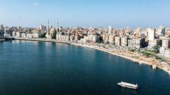 حريق في ناقلتي غاز بميناء دمياط بعد إصابة إحداهما بمسيّرة