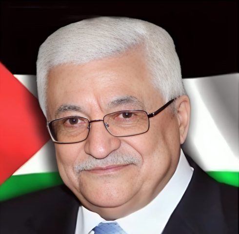 الرئيس محمود عباس يوجه بتقديم منح دراسية للأوائل في الثانوية العامة
