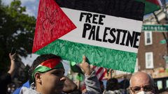 واشنطن: متظاهرون يحتجون أمام الفندق الذي استضاف نتنياهو ويطالبون باعتقاله