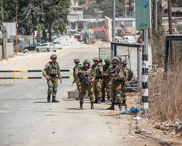 الاحتلال يحول 4 منازل إلى ثكنات عسكرية في تل جنوب غرب نابلس