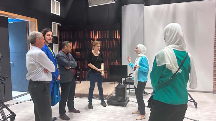 مركز إعلام النجاح يستضيف وفدًا أكاديميًا من جامعة لوليو للتكنولوجيا السويدية