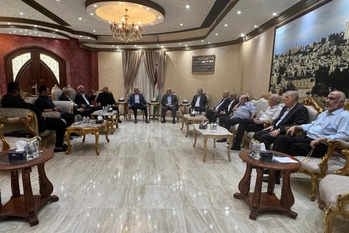 وفدان من حماس والجهاد الإسلامي يبحثان في القاهرة تعزيز العمل الوطني المشترك