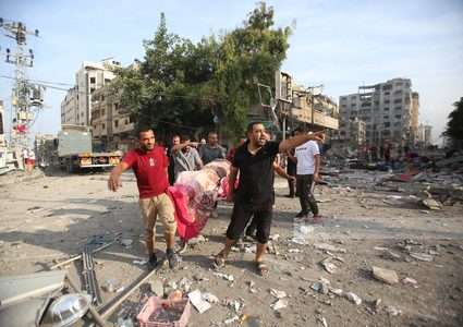 شهيدان وإصابات جراء قصف للاحتلال على حي الشيخ رضوان شمال غرب غزة