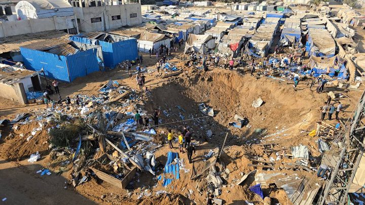 صحة غزة : الاحتلال يواصل استهداف المنظومة الصحية بقصف مخازن الأدوية
