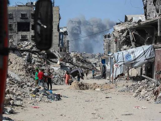 استشهاد شاب متأثرا بإصابته في قصف إسرائيلي على مدينة غزة
