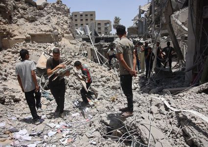 شهيدان ومصابون جراء قصف الاحتلال مركبة جنوب غرب مدينة غزة