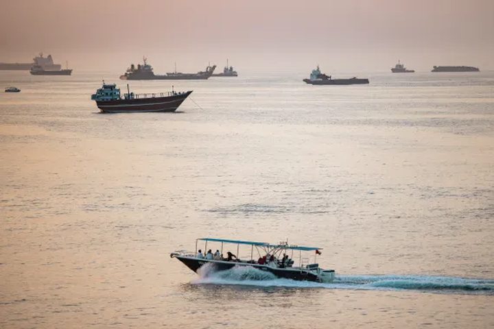 إيران: اتفاق مسقط لا يكفي لإعادة فتح مضيق هرمز