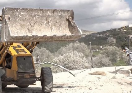 الاحتلال يخطر بهدم ثلاث منشآت سياحية في عرانة شرق جنين
