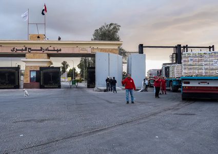تقرير إسرائيلي: مصر تضغط لإعادة فتح معبر رفح أمام البضائع والاحتلال يرفض