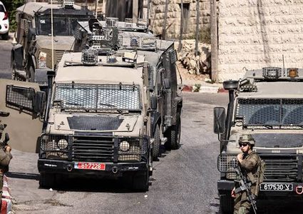 قوات الاحتلال تقتحم مخيم الفارعة جنوب طوباس وتداهم منازل المواطنين