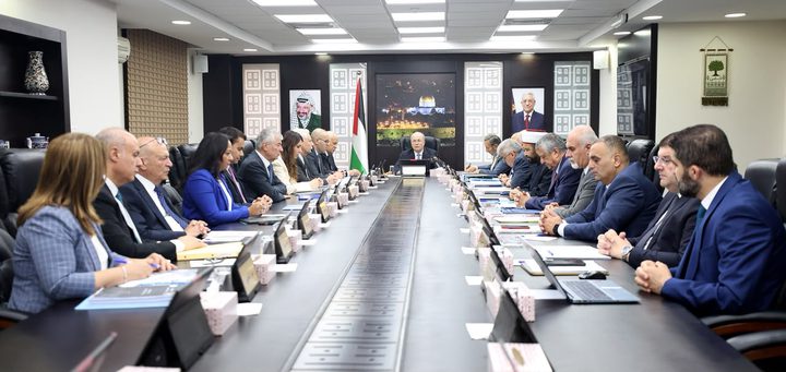 مصطفى يوجّه بتسريع توريد أدوية الأمراض المزمنة رغم الأزمة المالية