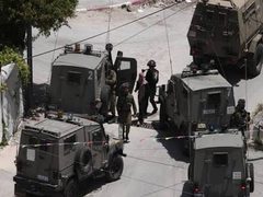 الاحتلال يقتحم كفر مالك ودير جرير ومستعمرون يهاجمون أراضي المغير برام الله