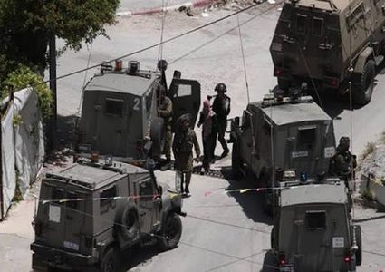 الاحتلال يقتحم كفر مالك ودير جرير ومستعمرون يهاجمون أراضي المغير برام الله