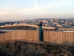 الاحتلال يصادق على بناء 2300 وحدة استعمارية جديدة في مستوطنة "جيلو" جنوب القدس