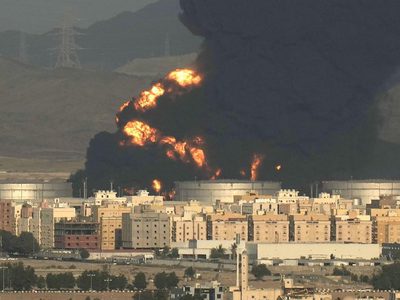 إصابة 11 في هجوم للحوثيين على السعودية والمملكة تحذر من هجمات وشيكة