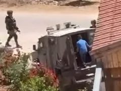 الاحتلال يعتقل طفلا من بلدة عنزا